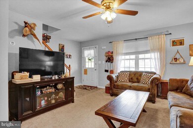 240 Bainbridge Cir, Reading, PA 19608 - photo 4