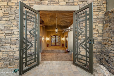 003_Atrium Gates