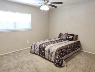 17121 Blackhawk Blvd, Friendswood, TX 77546 - photo 7