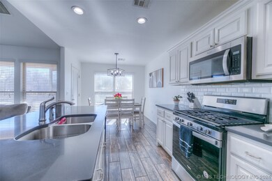 3445 E Quebec St, Broken Arrow, OK 74014 - photo 4