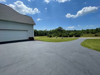 201 Tree Ct, Danville, VA 24541 - photo 3