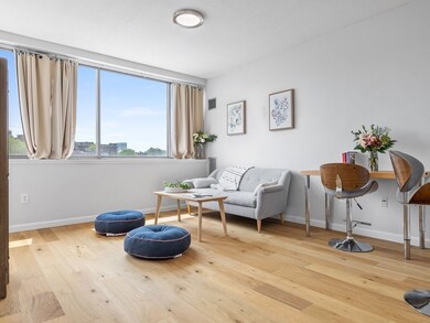 Glass Factory Condominiums unit 404, Cambridge, MA 02141 - photo 2