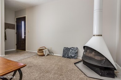 006_Living Room