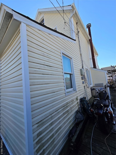 5 Bayview Ave, Howard Beach, NY 11414 - photo 4