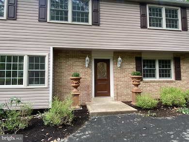 3015 Yorkshire Rd, Doylestown, PA 18902 - photo 2