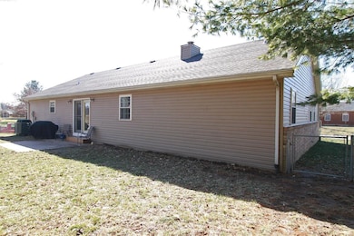 600 Brook Stone Ct, Freeburg, IL 62243 - photo 5