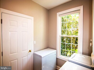 2408 Henson Dr, Marriottsville, MD 21104 - photo 5