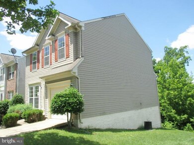 8318 Lyndhurst St, Laurel, MD 20724 - photo 3