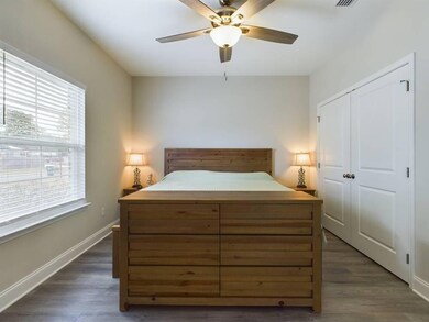 63 6th St, Shalimar, FL 32579 - photo 4