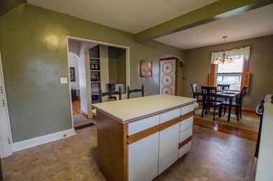 6 Kitchen