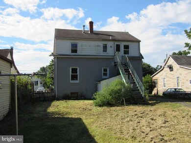 806 Silver Ave, Essex, MD 21221 - photo 2