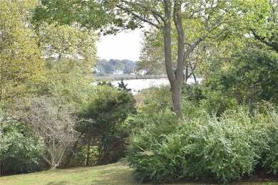 105 Ruggles Ave, Newport, RI 02840 - photo 3