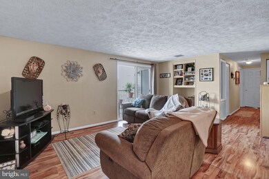 823 Stratford Way unit E, Frederick, MD 21701 - photo 2