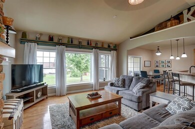 825 Sumac St, Oregon, WI 53575 - photo 3