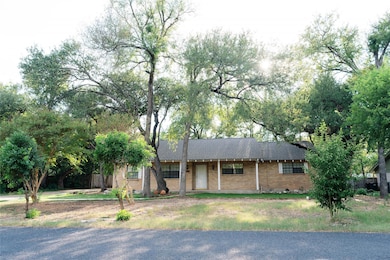 13002 Cedarhurst Cir, Austin, TX 78729 - photo 4