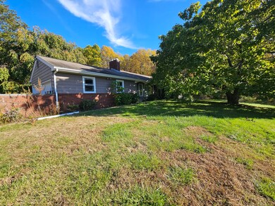 146 Lathrop Rd, Plainfield, CT 06374 - photo 5