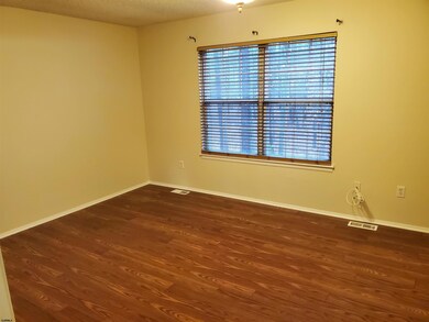 52 Shawnee Place unit 8D, Galloway, NJ 08205 - photo 6