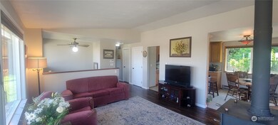 713 5th St, Mukilteo, WA 98275 - photo 6