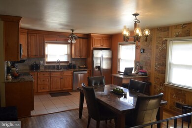 6816 Wynnleigh Rd, Capitol Heights, MD 20743 - photo 4