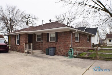 827 W College Ave, Woodville, OH 43469 - photo 4