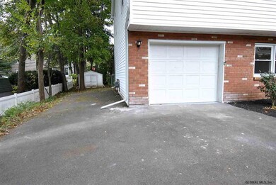 18 Bethwood Dr, Albany, NY 12211 - photo 4