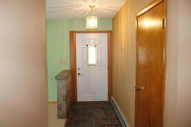 1027 Hodges Dr, Columbus, OH 43204 - photo 4