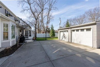 6416 Morningside Dr, Kansas City, MO 64113 - photo 5