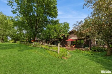 6401 Utica Ridge Rd unit 4, Davenport, IA 52807 - photo 6