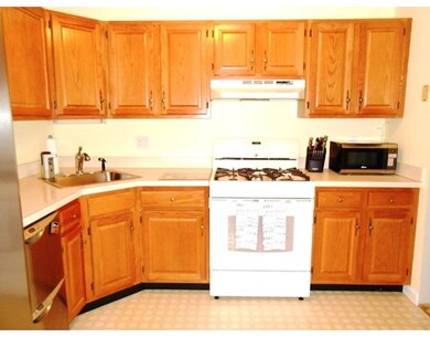 48 Chapman Place unit 48, Leominster, MA 01453 - photo 5