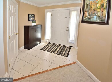 12761 Heron Ridge Dr, Fairfax, VA 22030 - photo 2