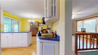 833 Middlebridge Rd, Wakefield, RI 02879 - photo 5