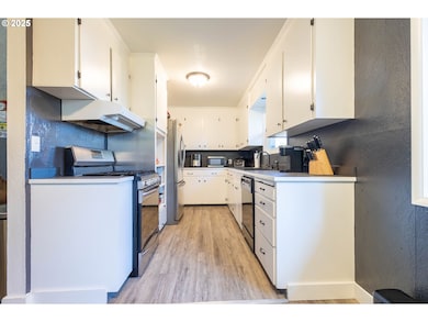 1009 13th St, La Grande, OR 97850 - photo 6