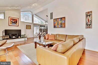 8552 Pineway Ct, Laurel, MD 20723 - photo 5