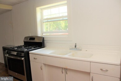 16334 Senedo Rd, Edinburg, VA 22824 - photo 7