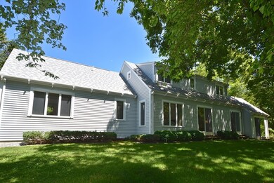 12 King Philip St, South Dartmouth, MA 02748 - photo 4
