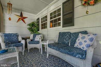 13022 Maple View Ln, Fairfax, VA 22033 - photo 5