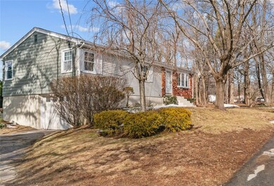 2 Kimball St, Cumberland, RI 02864 - photo 3