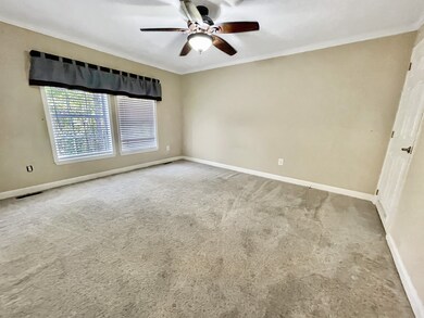 323 Sarah Ln, Dover, TN 37058 - photo 5