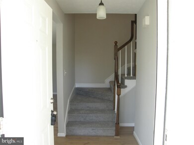 22402 Greenview Ct, Great Mills, MD 20634 - photo 4