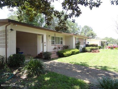 2244 Belinda Cir, Jacksonville, FL 32216 - photo 3