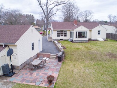 79 Robinson Rd, West Springfield, MA 01089 - photo 7