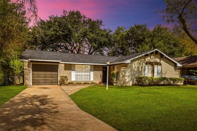 938 Forestburg Dr, Houston, TX 77038 - photo 2