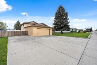 1409 W 27th Ave, Kennewick, WA 99337 - photo 4