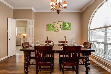 7909 Whispering Woods Ln, North Richland Hills, TX 76182 - photo 4