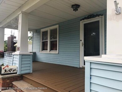 Front Porch 126 Lup
