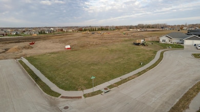 3714 Larchwood Cir, Spirit Lake, IA 51360 - photo 3