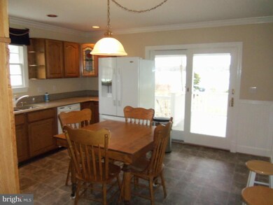 1323 Monroe Bay Ave, Colonial Beach, VA 22443 - photo 6