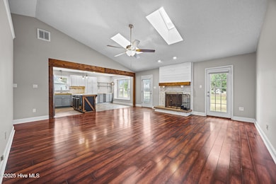 280 Huff Dr, Jacksonville, NC 28546 - photo 2