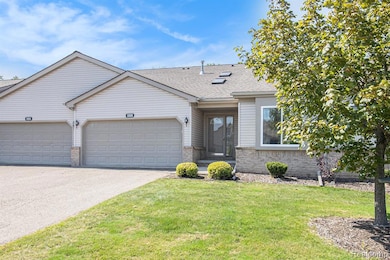 3006 Murray St unit 16, Grand Blanc, MI 48439 - photo 2