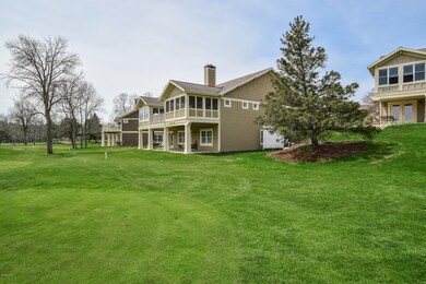 044-Rear_View-5674333-large